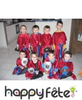 Photo de Bouclier et épée. Set de chevalier prise par DANIEL