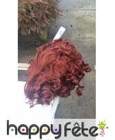 Photo de Perruque brune boucles anglaises prise par Elodie T.