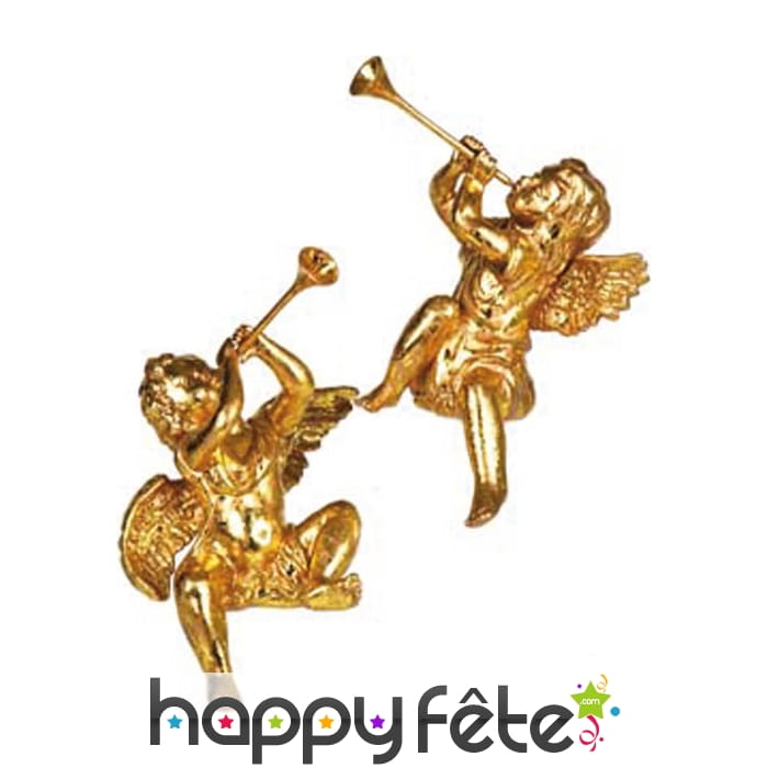 Ange assis synthétique avec trompette