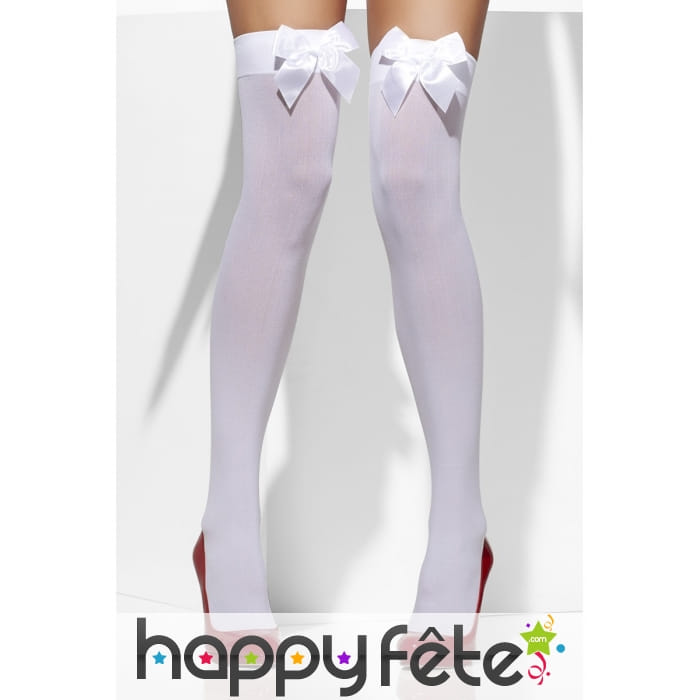 Bas blancs autofixants avec noeud blanc