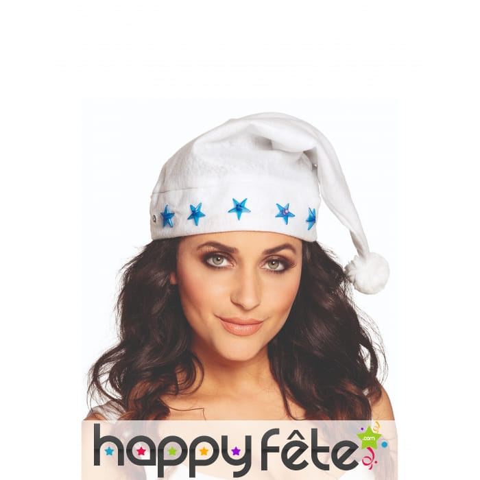 Bonnet blanc entouré d'étoiles bleues
