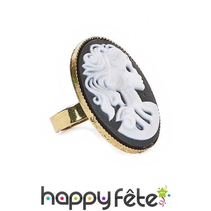 Bague camée gothique femme squelette