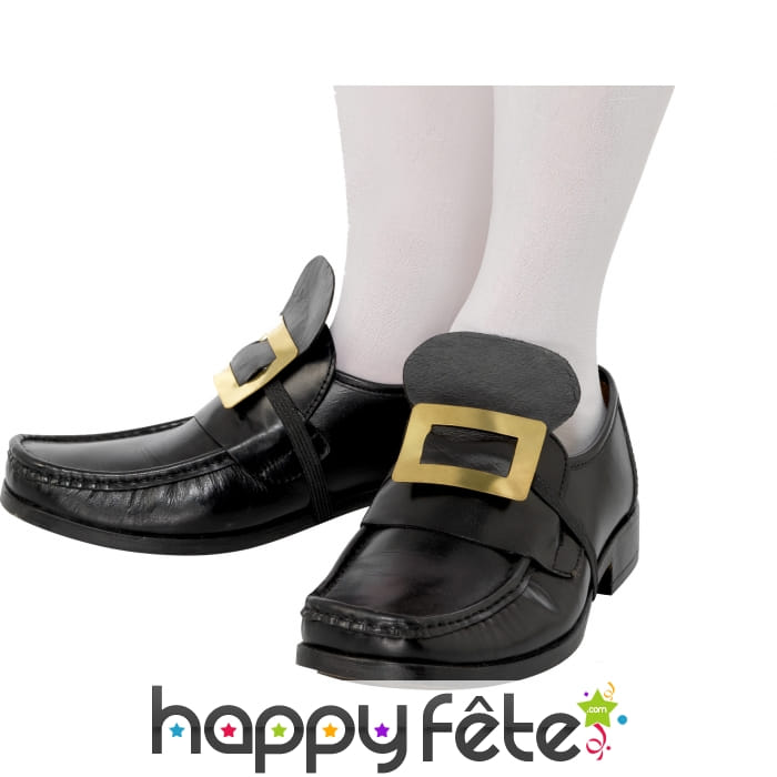 Boucles de chaussures luxueuse. Dorée