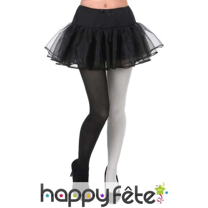 Collants avec une jambe noire et une jambe blanche