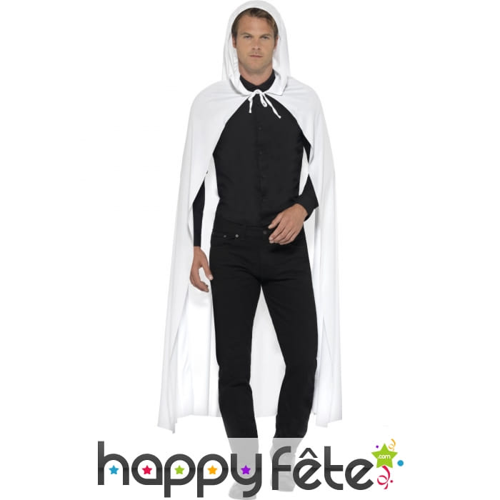 Cape blanche avec capuche