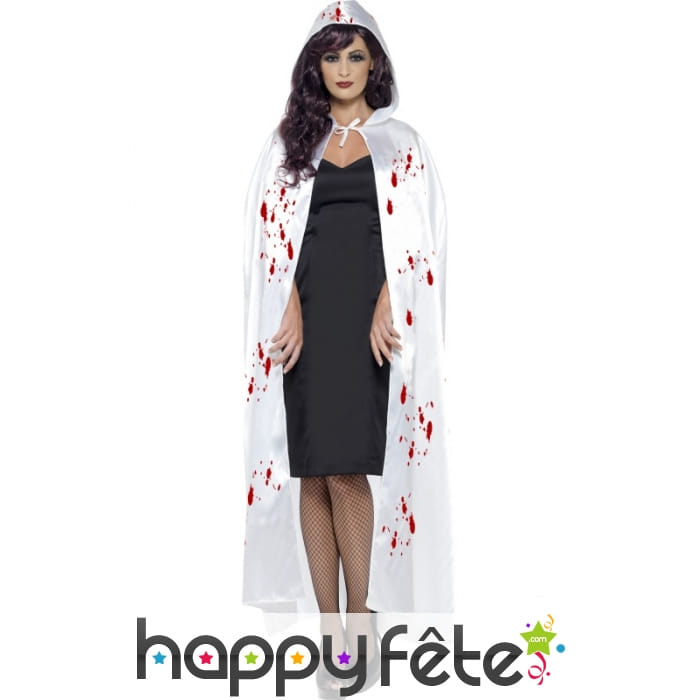 Cape blanche avec sang