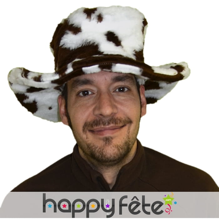 Chapeau cow boy en peau de vache