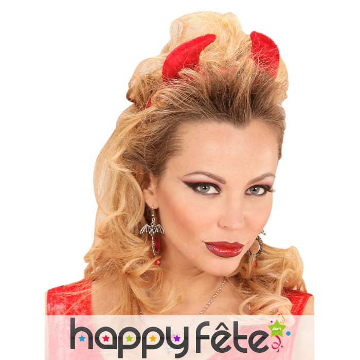 Collier coeur rouge de diablesse