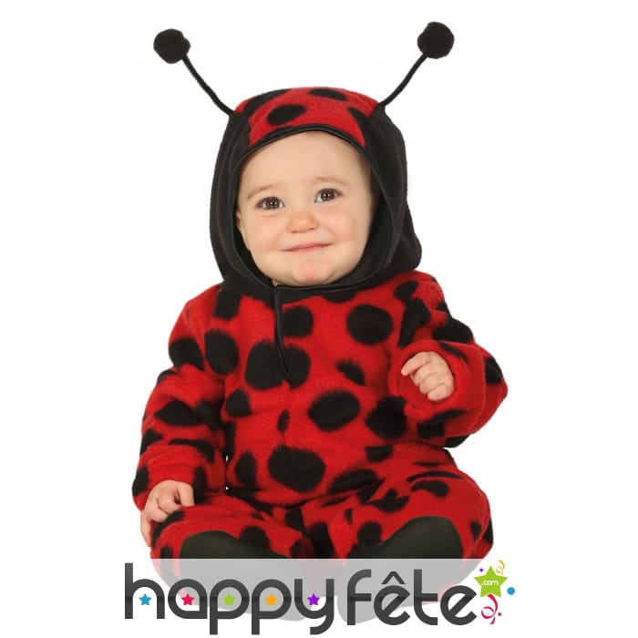 Combinaison de bébé coccinelle avec capuche