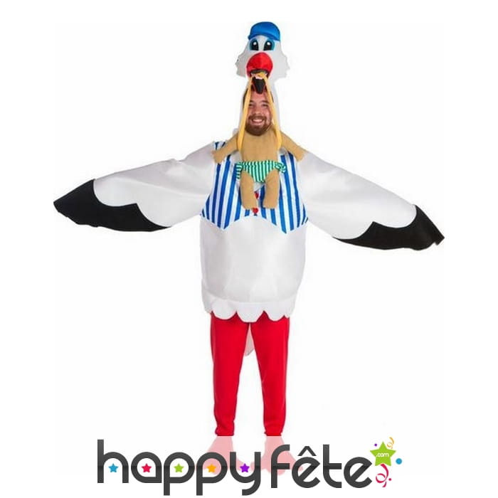 Costume de bébé dans un panier de cigogne