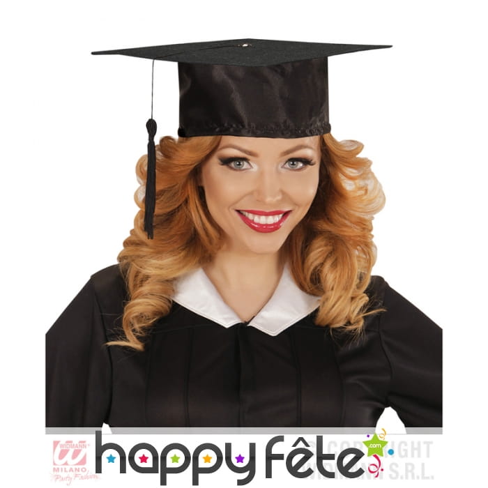 Chapeau de remise de diplôme