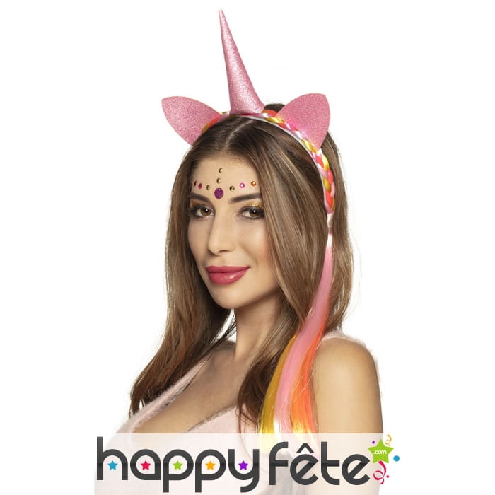 Corne et oreilles de licorne rose sur serre-tête