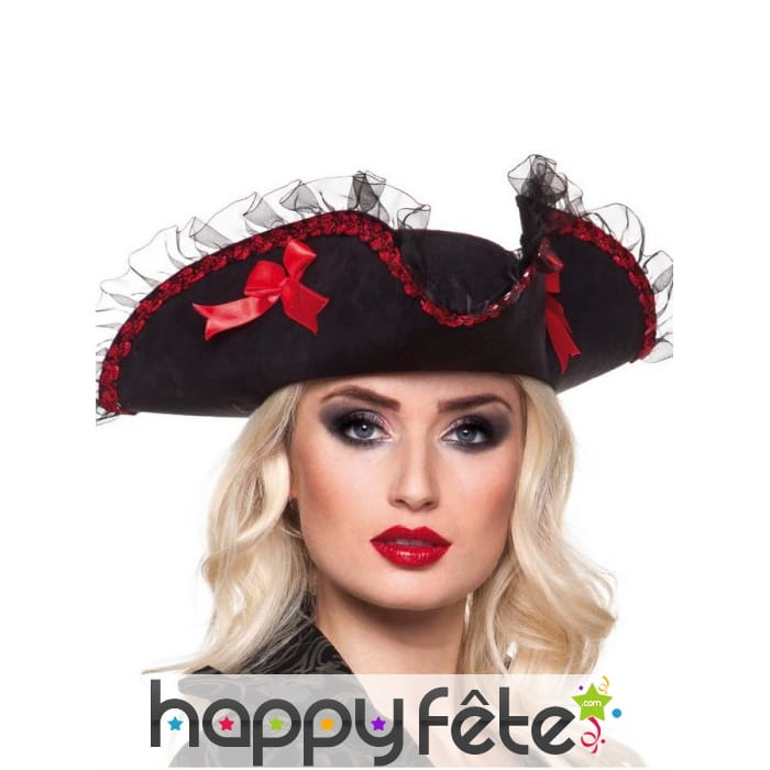 Chapeau féminin noir et rouge de pirate