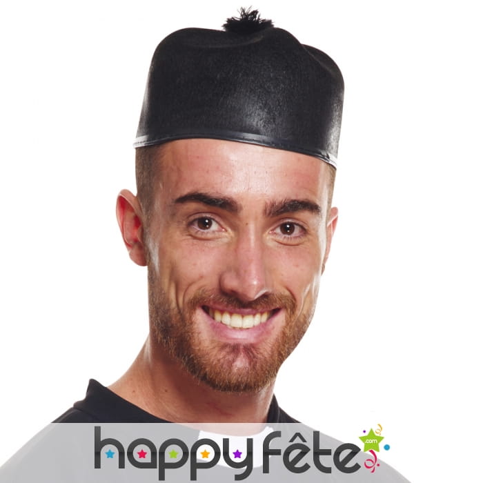 Calot noir de prêtre