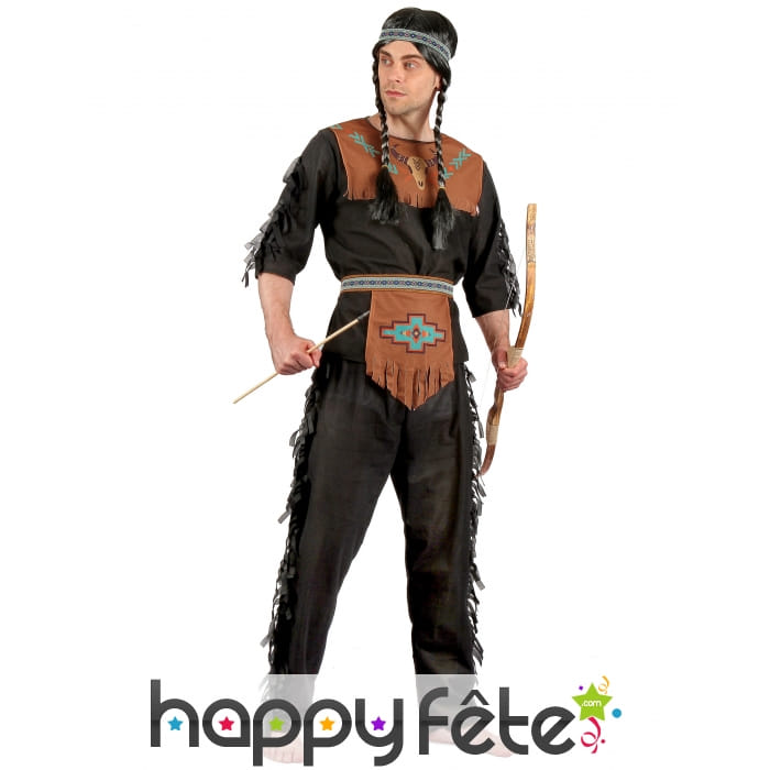 Costume noir et marron d'homme Indien