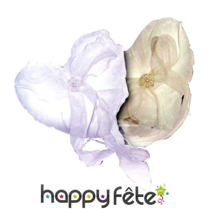 Coussin porte alliances blanc en forme de coeur