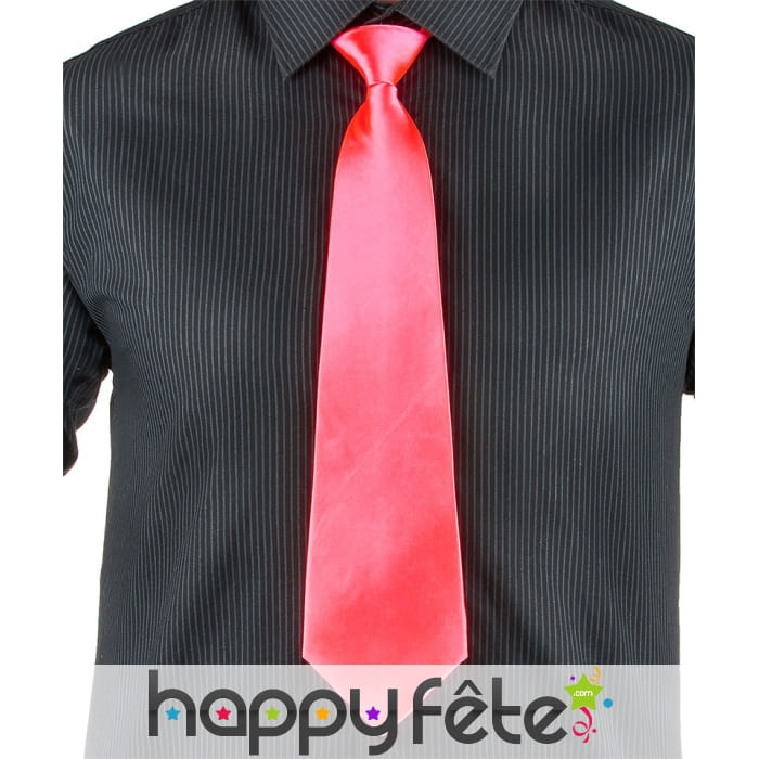 Cravate saumon fluo, attache élastique