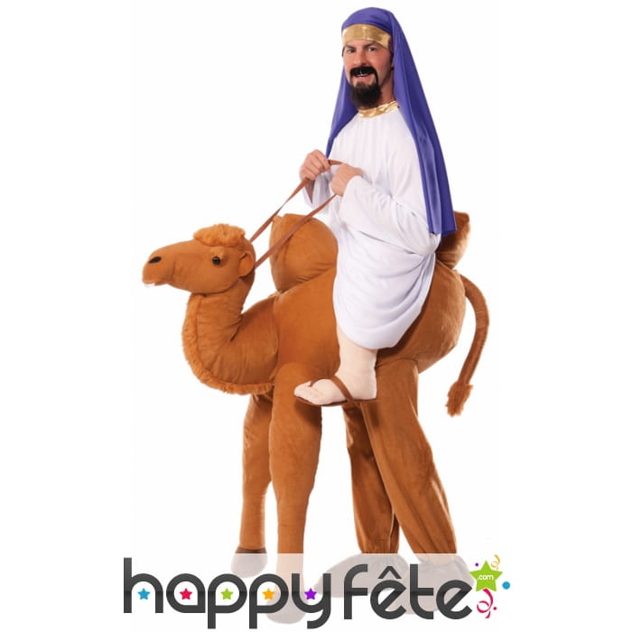 D&eacute;guisement de Bedouin &agrave; dos de chameau