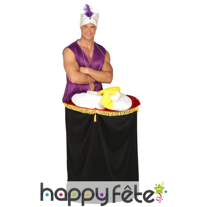 Déguisement style Aladin sur son tapis volant