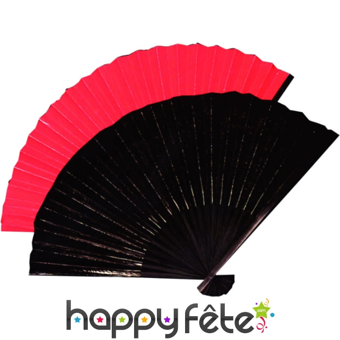Eventail chinois noir en tissu