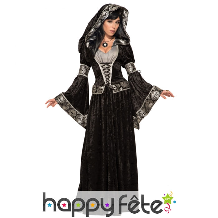 Elégante robe de sorcière médiévale