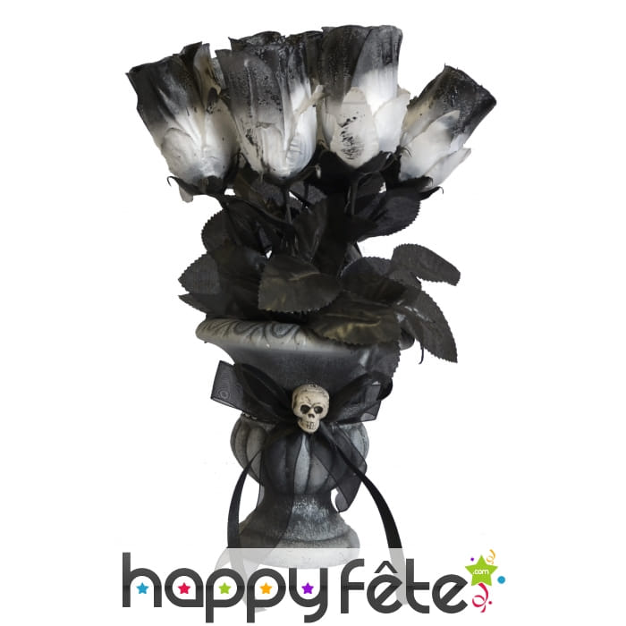 Faux bouquet de roses macabres