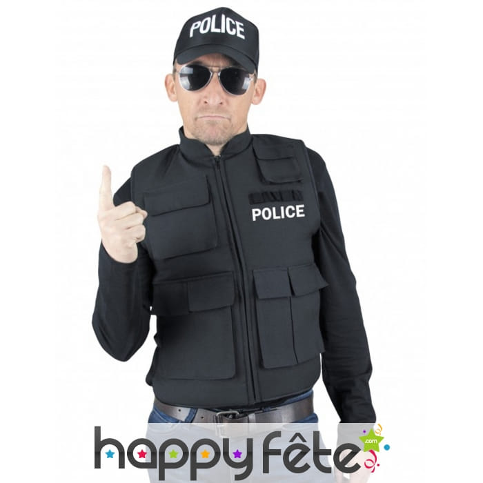Faux gilet pare-balles de policier