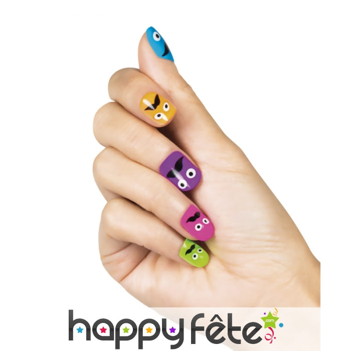 Faux ongles colorés motifs moustaches