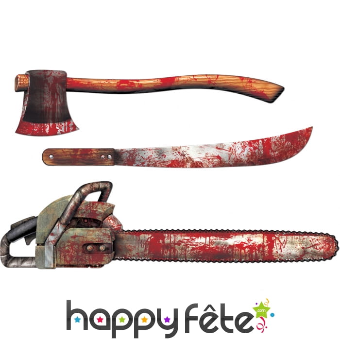 Fausse tronçonneuse avec hache et sabre en sang