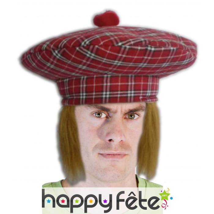 Grand bonnet ecossais avec cheveux roux