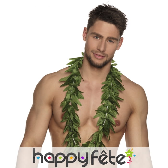 Grand collier de feuilles vertes