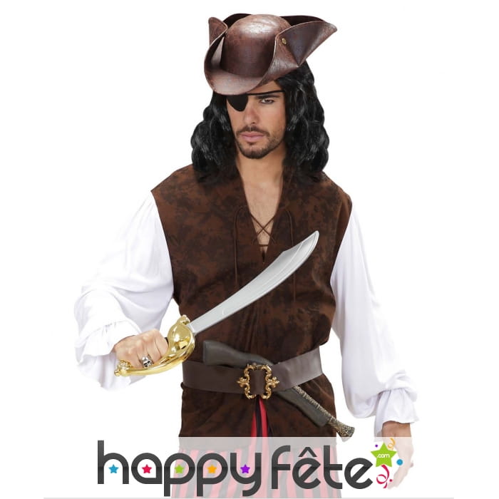 Gilet marron et manches blanches de pirate