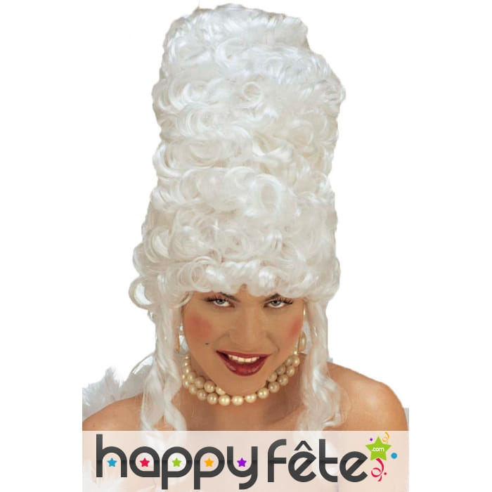 Haute perruque blanche de Marie Antoinette
