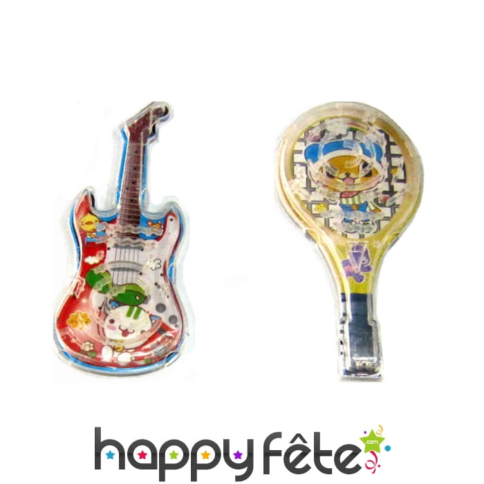 Jeu de patience en forme de raquette ou guitare