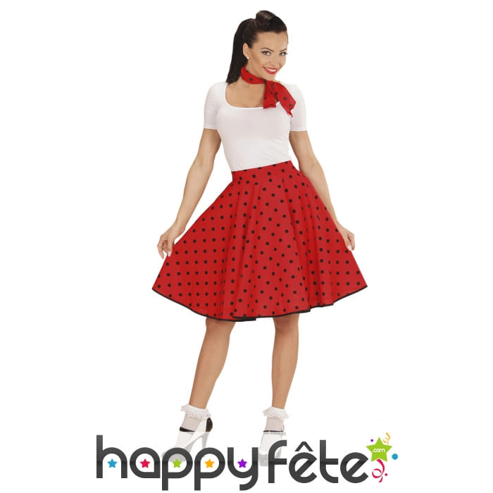 Jupe rouge à pois avec foulard, années 50