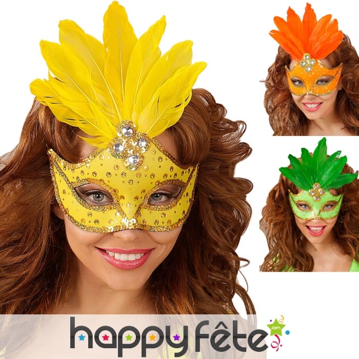 Loup avec grosses paillettes et plumes centrales