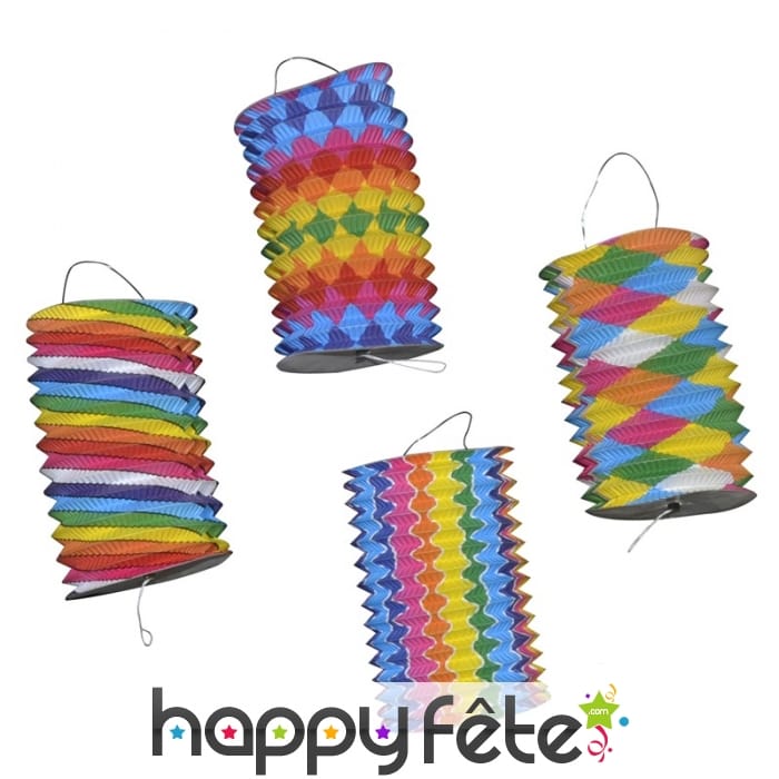 Lampion bariolé de forme cylindrique