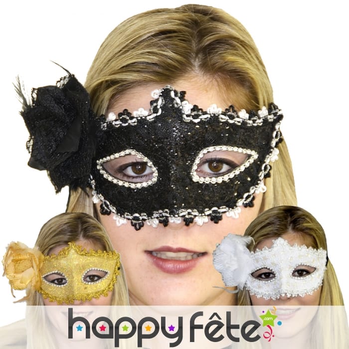 Loup baroque noir en dentelles