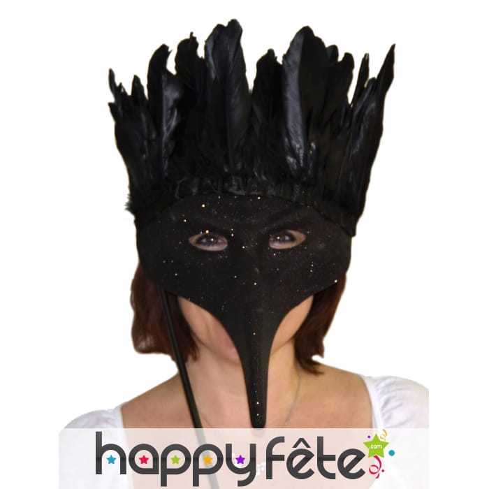 Loup face a main grand bal avec plumes noires