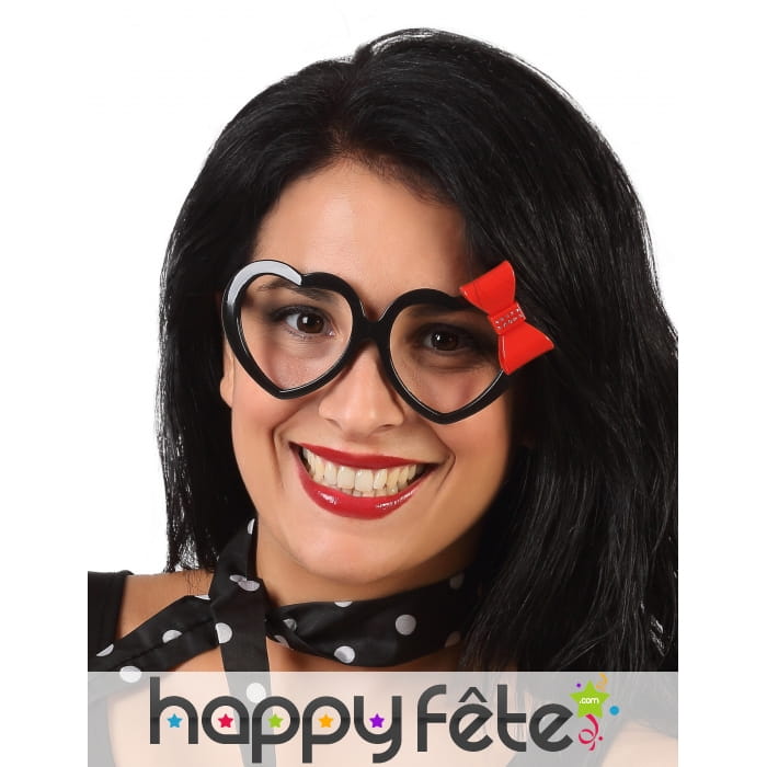 Lunettes noires en forme de coeur avec petit noeud