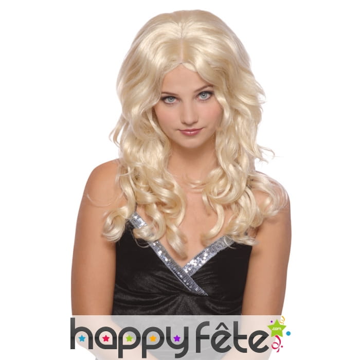 Longue perruque blonde ondulée avec raie centrale