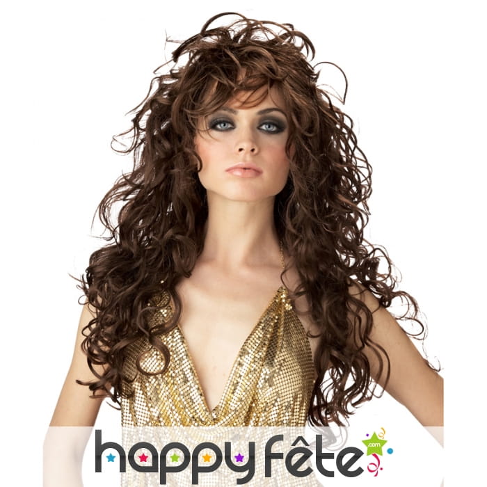 Longue perruque bouclée brune de séductrice