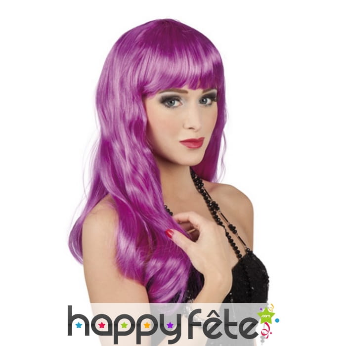 Longue perruque violette ondulée à frange