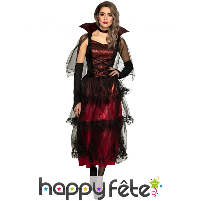Longue robe de vampire avec voilures noires