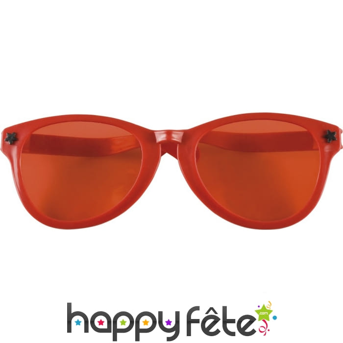 Lunettes rouges géantes