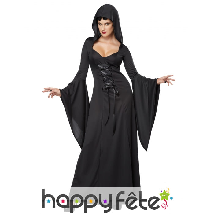 Longue robe noire unie avec manches amples