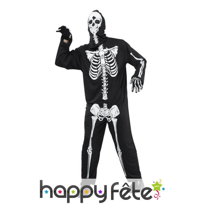 Large tenue de squelette blanc sur fond noir
