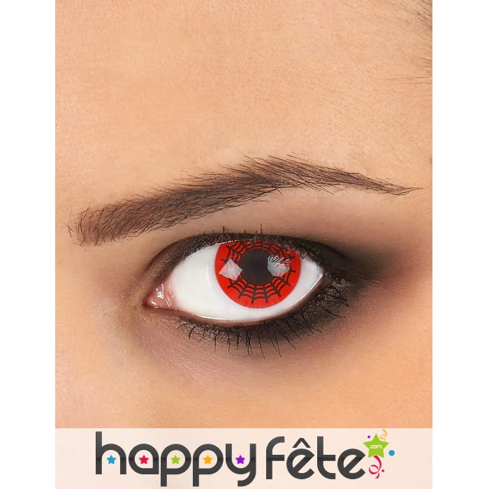 Lentilles toile d'araignée sur fond rouge