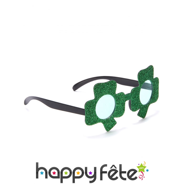 Lunettes trèfle pour la Saint-Patrick