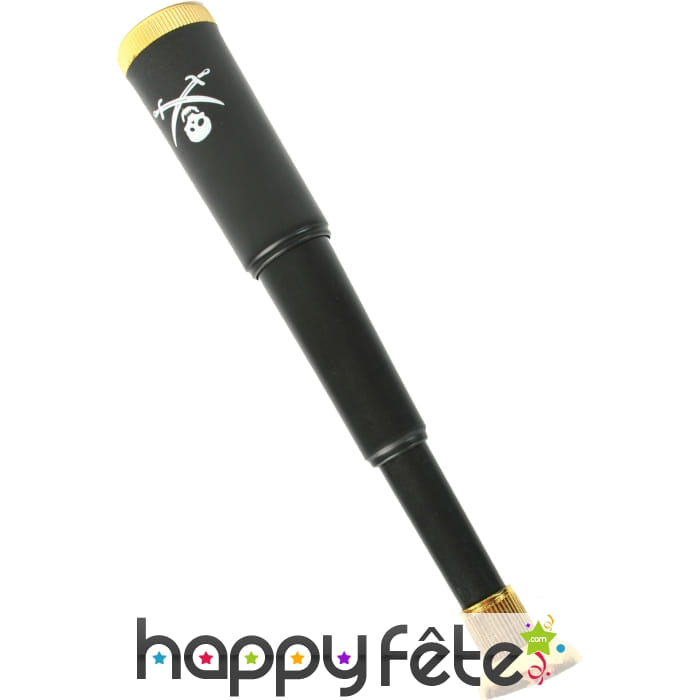 Longue vue de pirate avec tête de mort